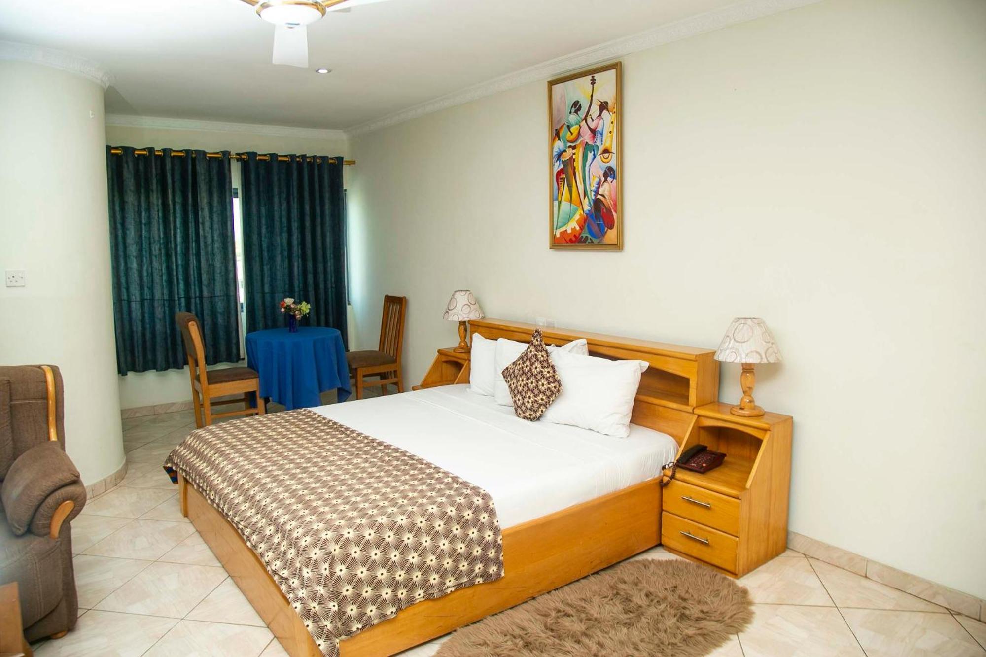 Brookvale Hotel Weija Экстерьер фото