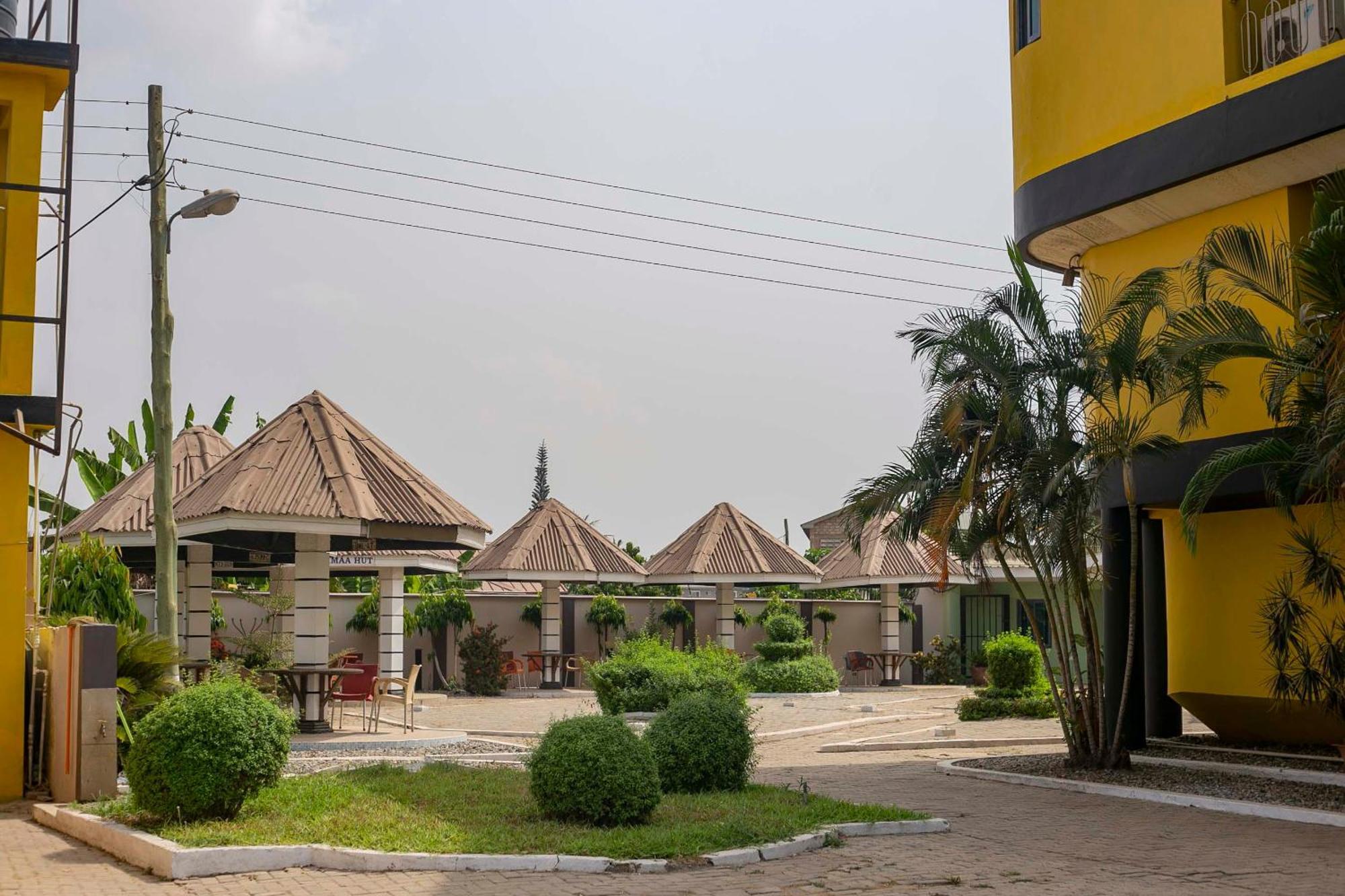Brookvale Hotel Weija Экстерьер фото