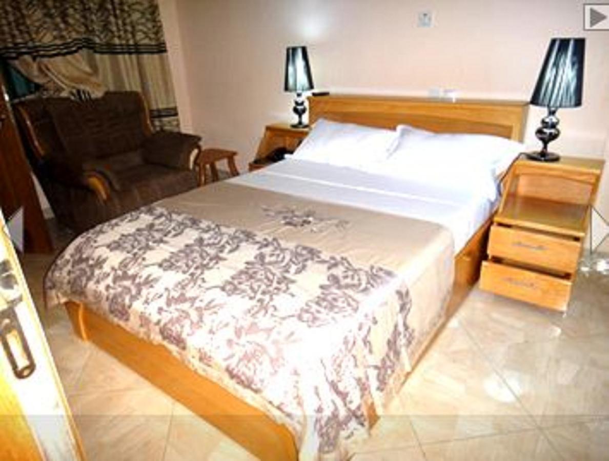 Brookvale Hotel Weija Экстерьер фото